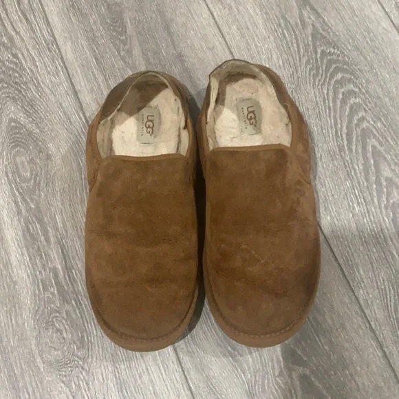 UGG | Shoes | Mens Size 1 Ugg Slippers | Poshmark display picture 2